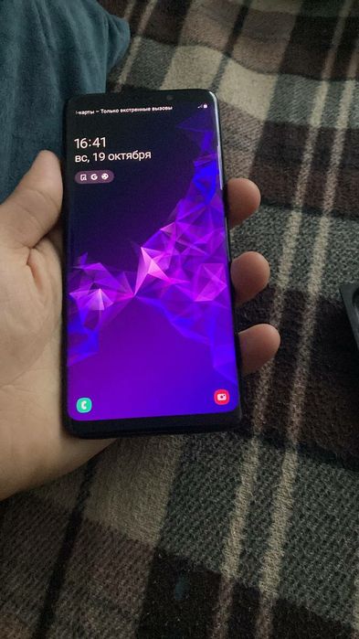 Samsung s9plus 64/6