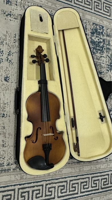 Скрипка 4/4 новая