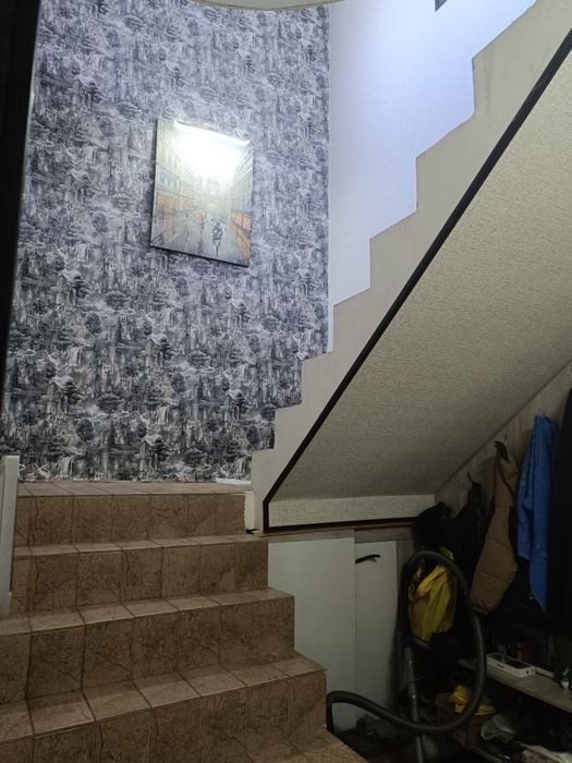 Продаётся участок,  дом 6 комнат, 213 м², 3.5 сотки Туркво. Срочно