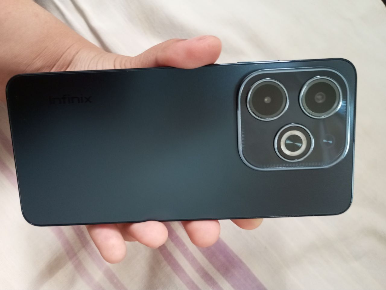 Smartfon Infinix hot 40i