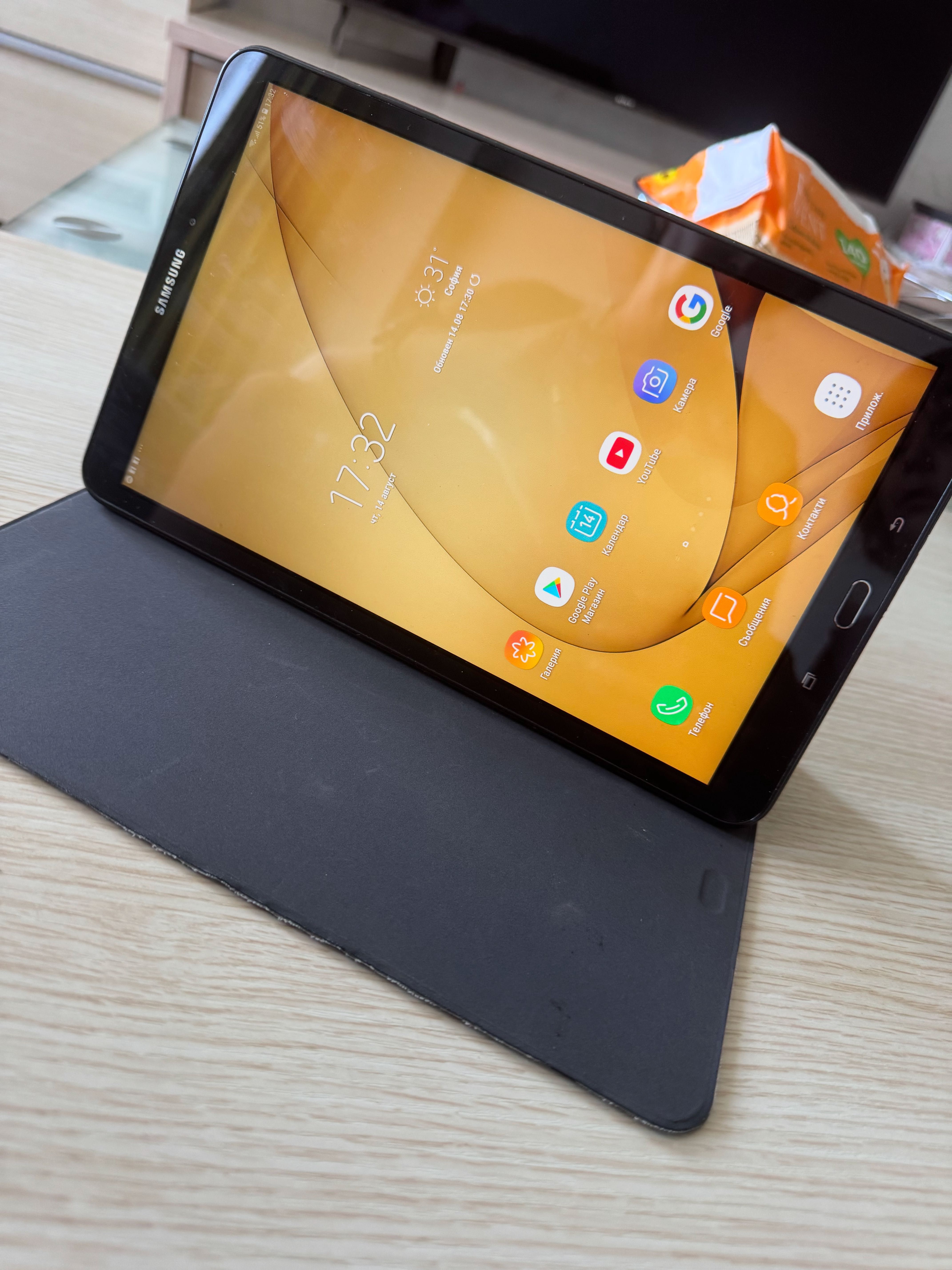 Таблет SAMSUNG Tab A 10.1 много запазен