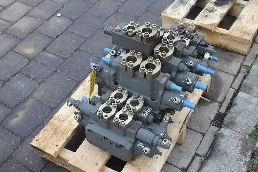 Distribuitor hidraulic excavator jcb js70 ult-013260