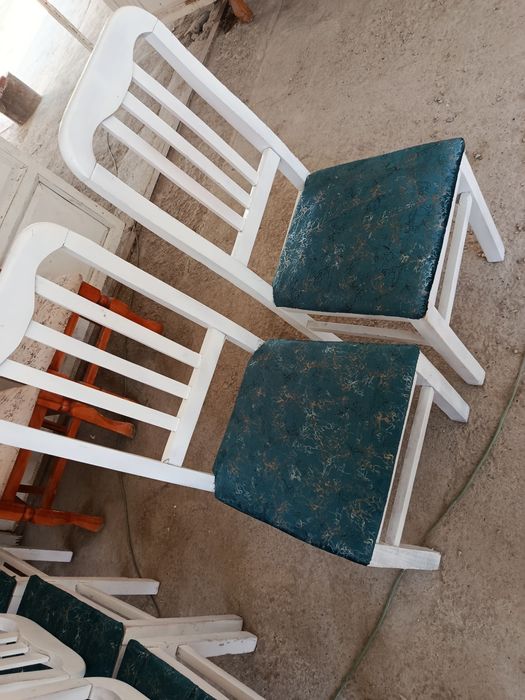 Stol stul sotiladi yangidek