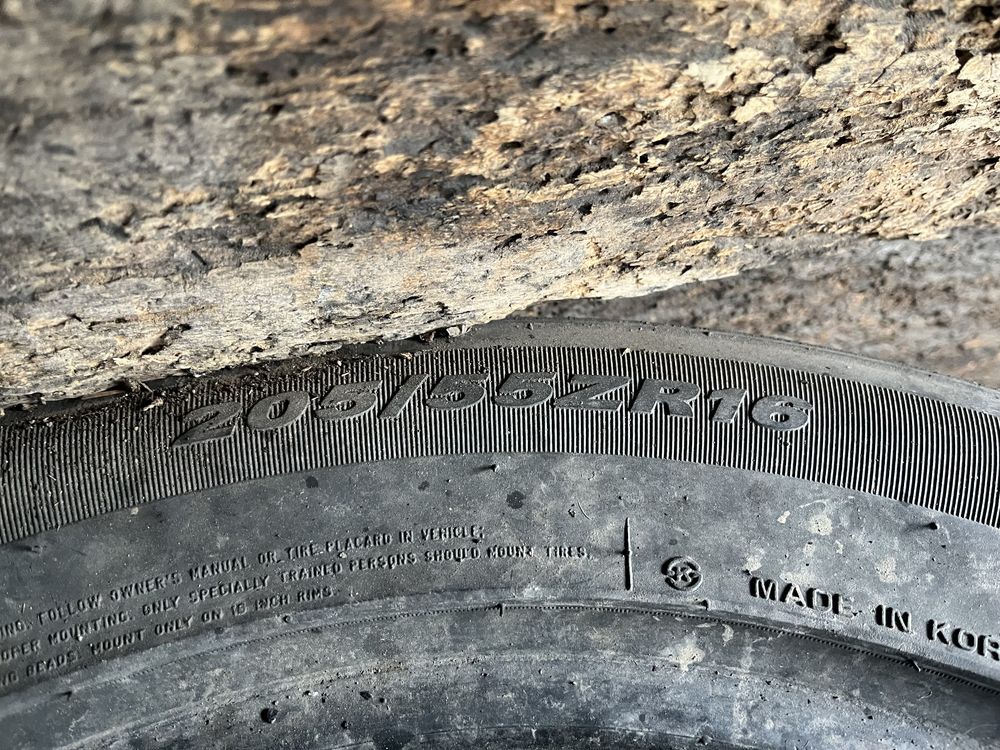 Летняя резина Roadstone 205/55/ZR16