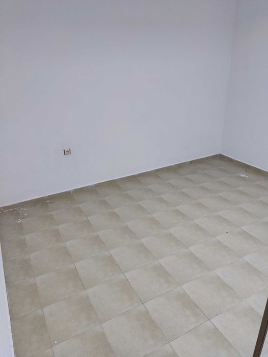 Дава се под наем Магазин в Стара Загора, Център - 42 кв.м за 229.5 € - Снимка #4