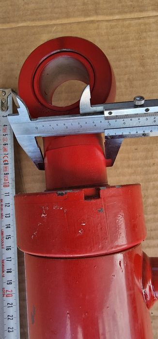 Cilindru hidraulic cu dublu sens 810 mm Lungime cursa 50 cm tija 50 mm