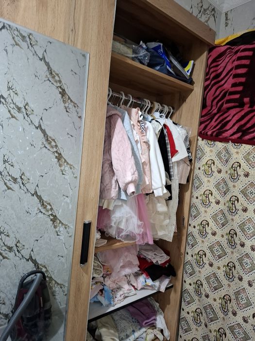 Prixojiniy mebel sotiladi