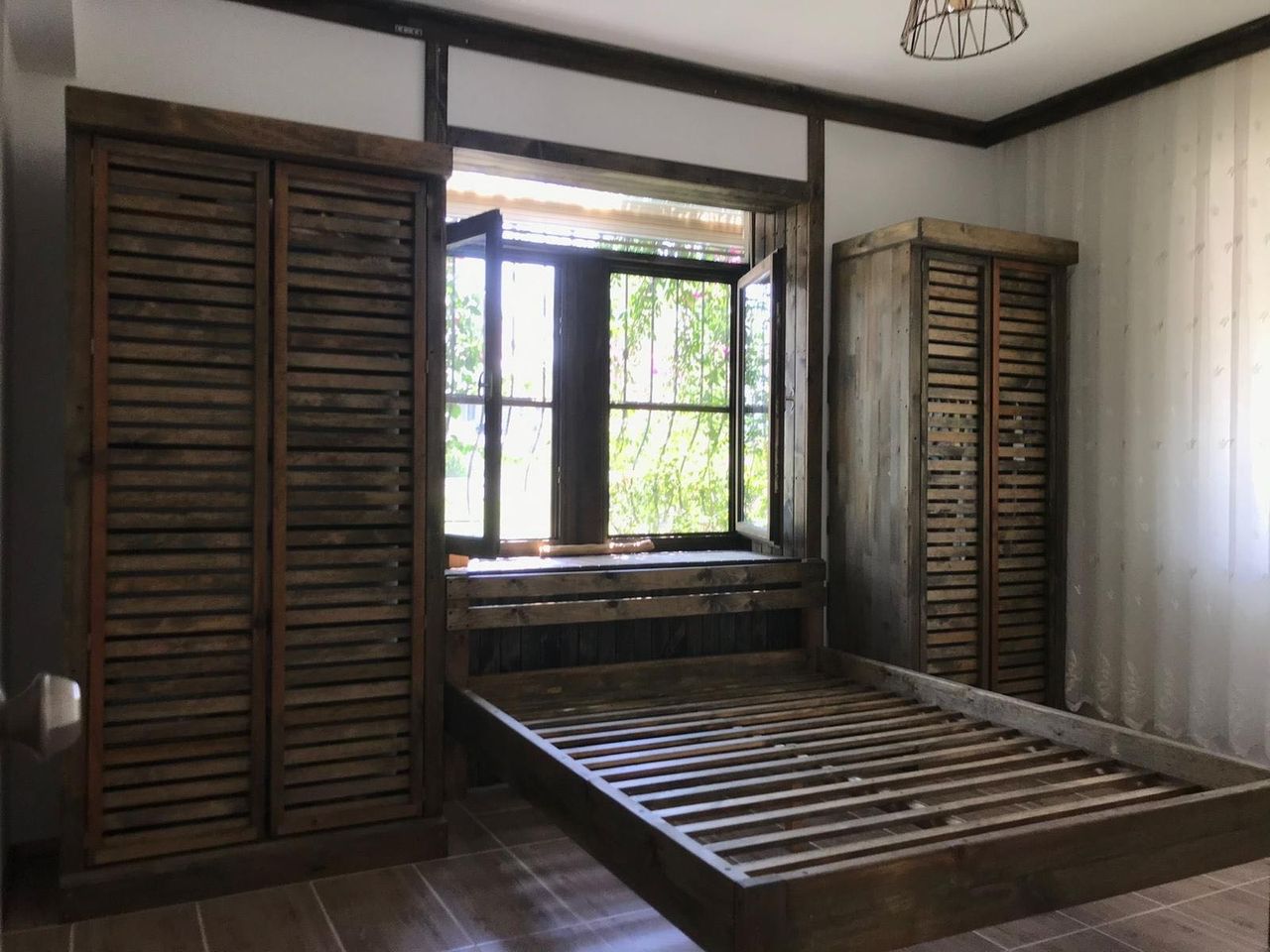Продава се Двустаен апартамент в Варна, Автогара - 69 кв.м за 2682 €/кв.м - Снимка #1