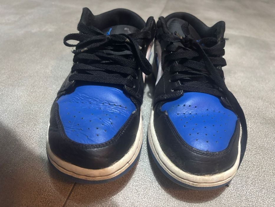 Adidasi Jordan  EUR 41