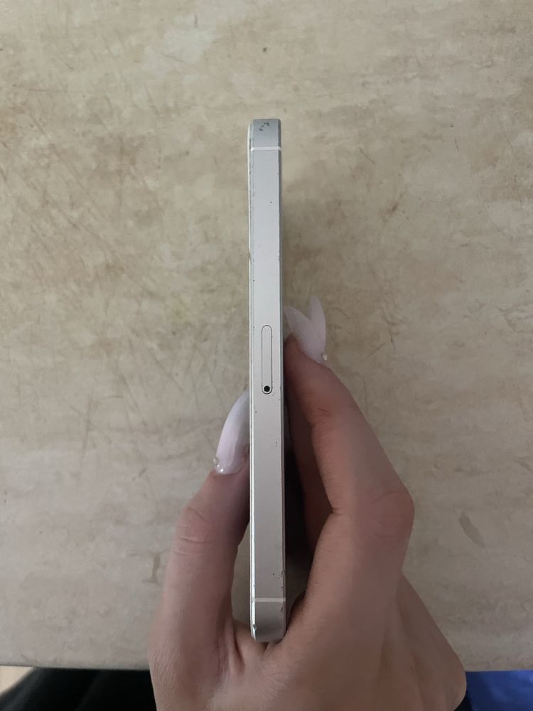 Iphone SE 2016 silver
