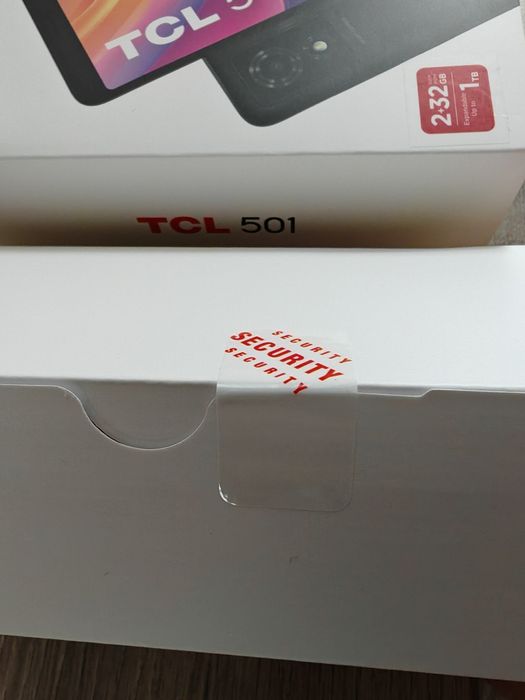 Telefon sigilat Tcl 501