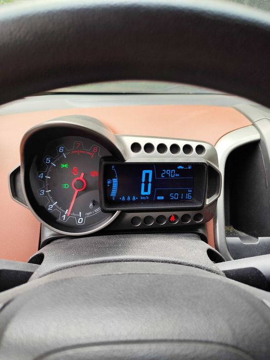 Vand Chevrolet Aveo 2011 1.4 benzina