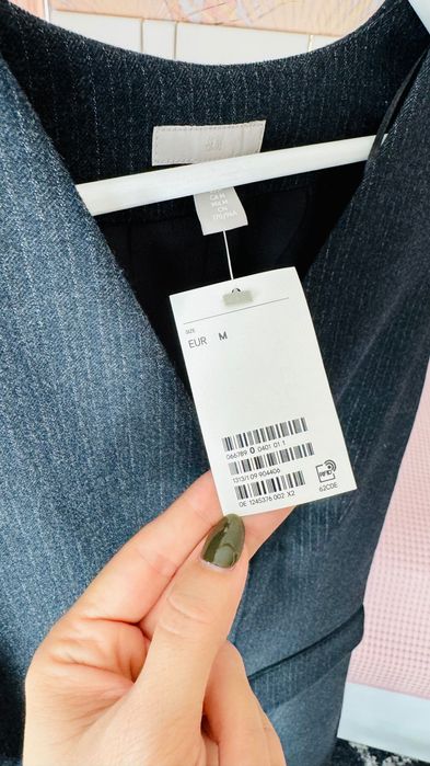 Рокля H&M без ръкави, М размер, нова с етикет