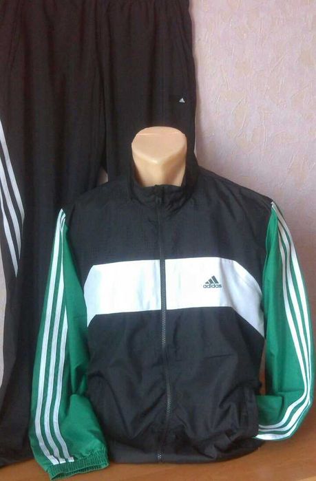 Продам спортивный костюм , адидас- оригинал