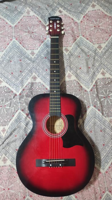 Гитара хороший состояние