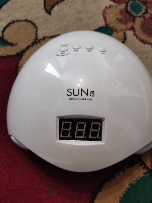 Лампа для маникюра и педикюра