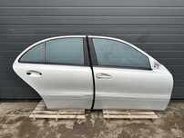 Uși dreapta / Portiere dreapta Mercedes E W211
