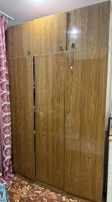 Отдам даром шкаф