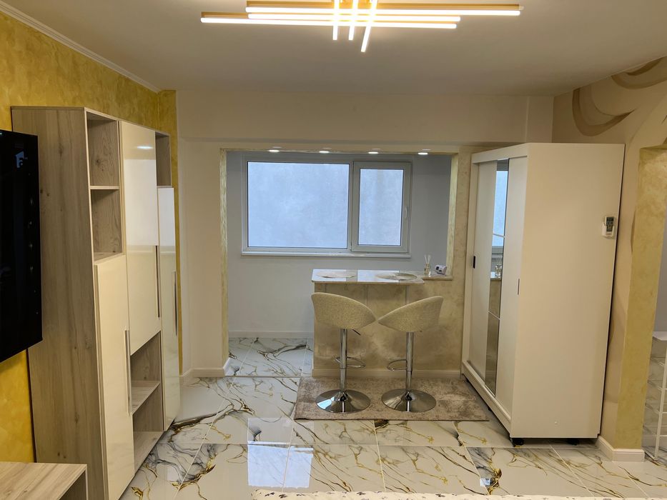 Inchiriez apartament 1 camera  strada Scolilor microhala