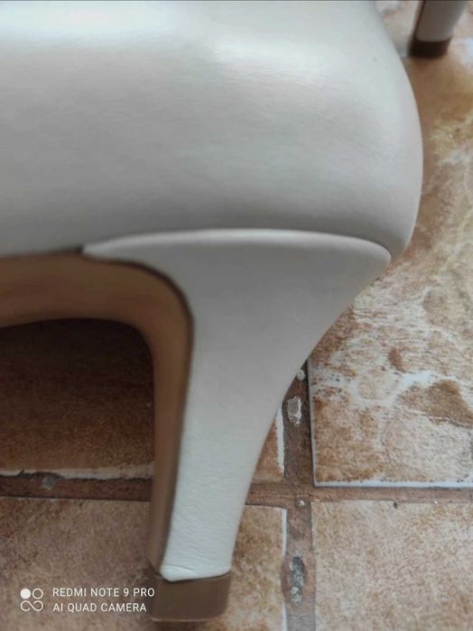 Pantofi de dama eleganti