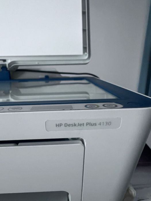 Imprimanta Hp deskjet + 4130
