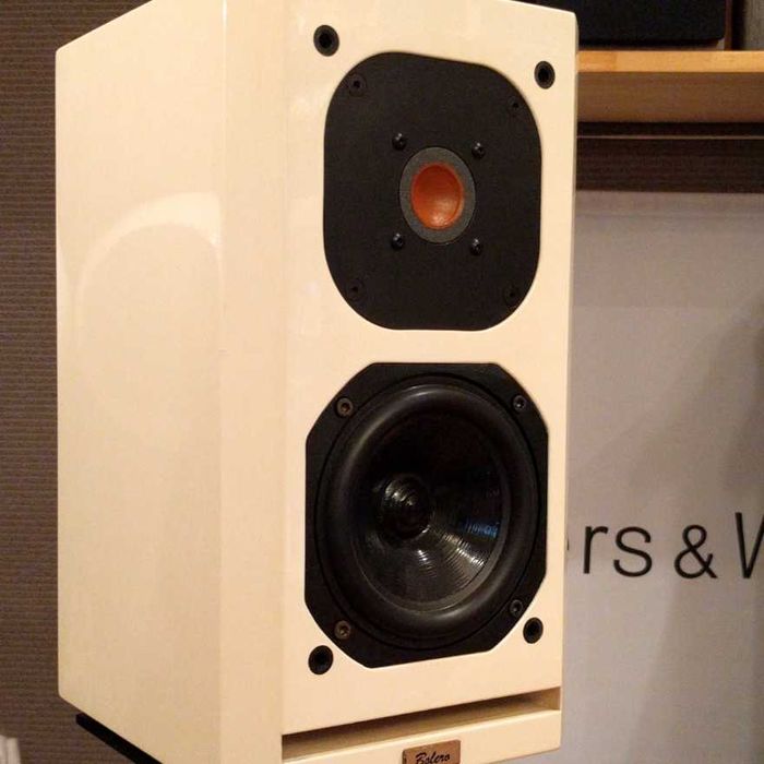 Boxe audiofile Acustik-Lab SR Bolero fabricate in Elvetia