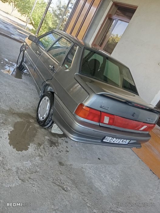 Lada_Samara .2009.holati yaxshi. 4 ta yangi balon qoʻyilgan.Metani bor