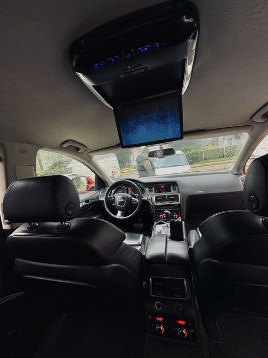 Vând Audi q7 2007