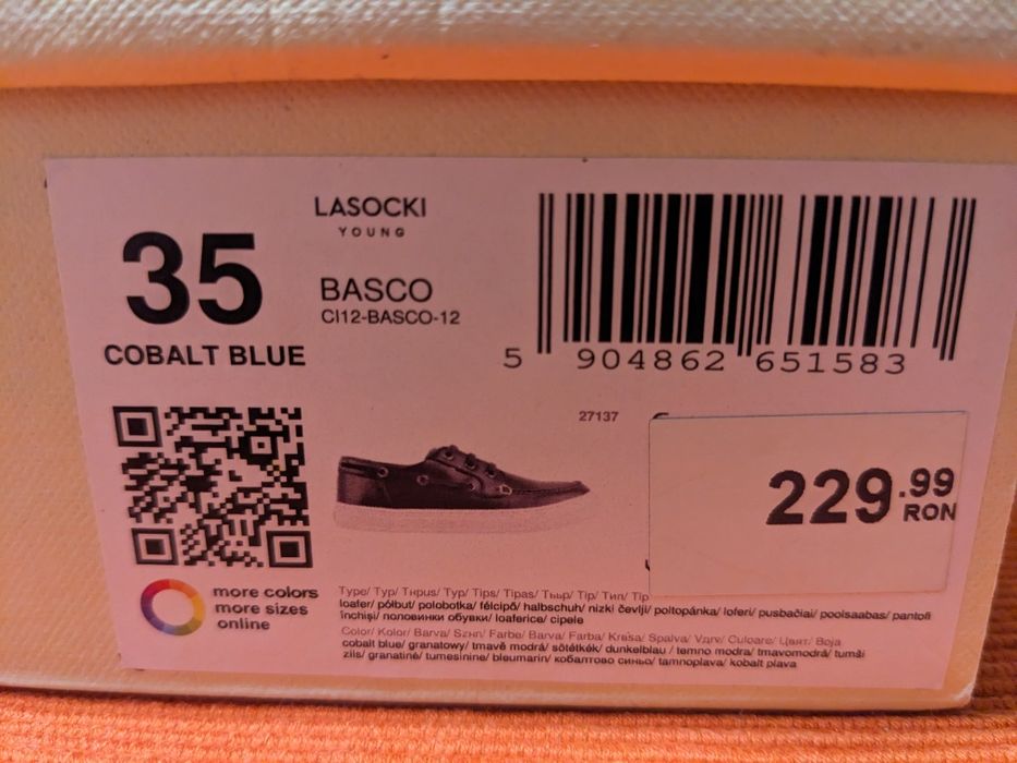 Vând pantofi din piele naturala, bleumarin, mărimea 35