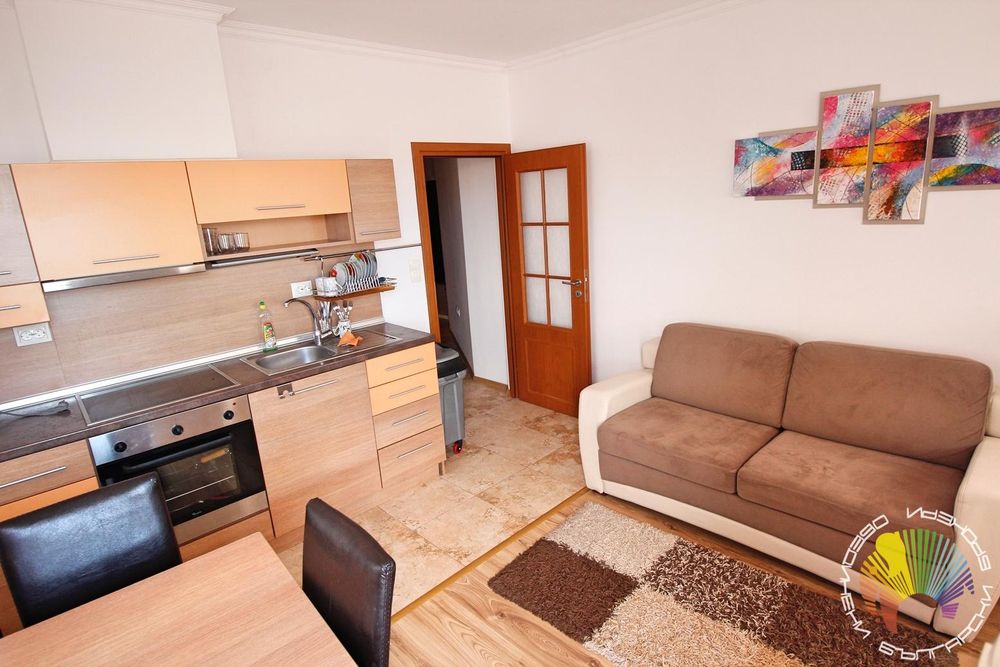 Дава се под наем Двустаен апартамент в Бургас, Център - 50 кв.м за 408 € - Снимка #5