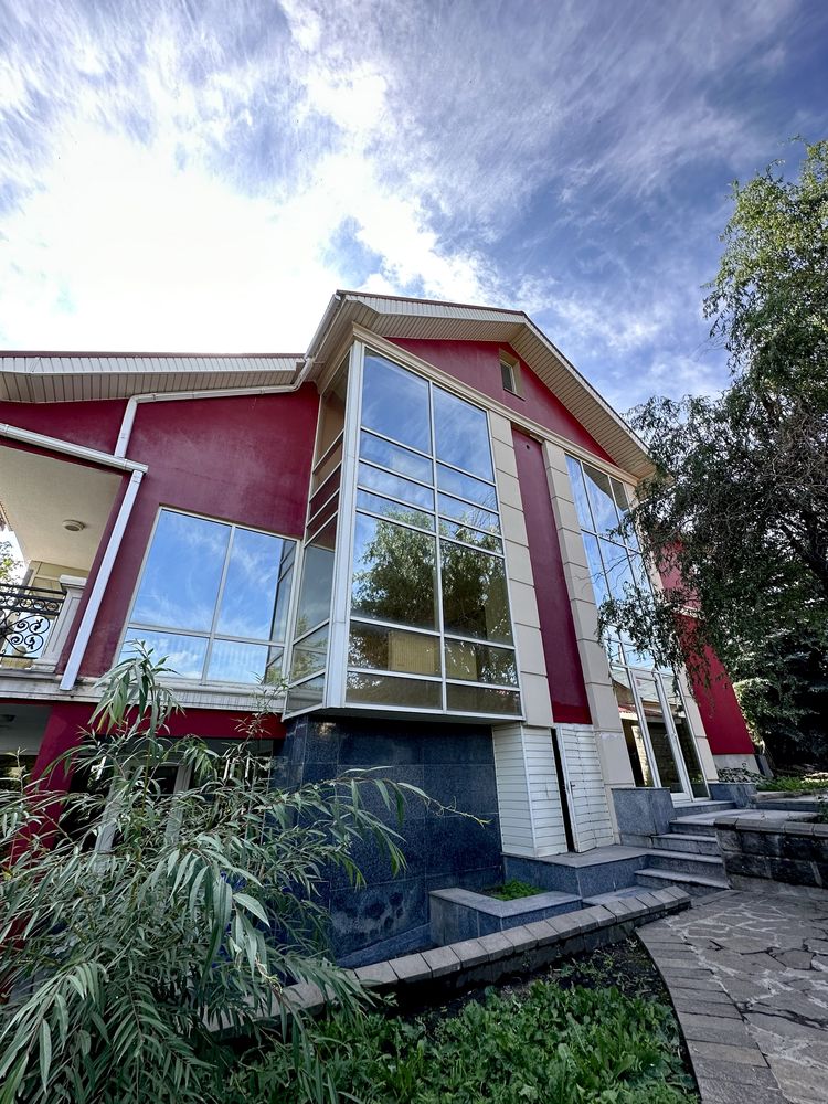 Продам дом в каменском плато на 516м2