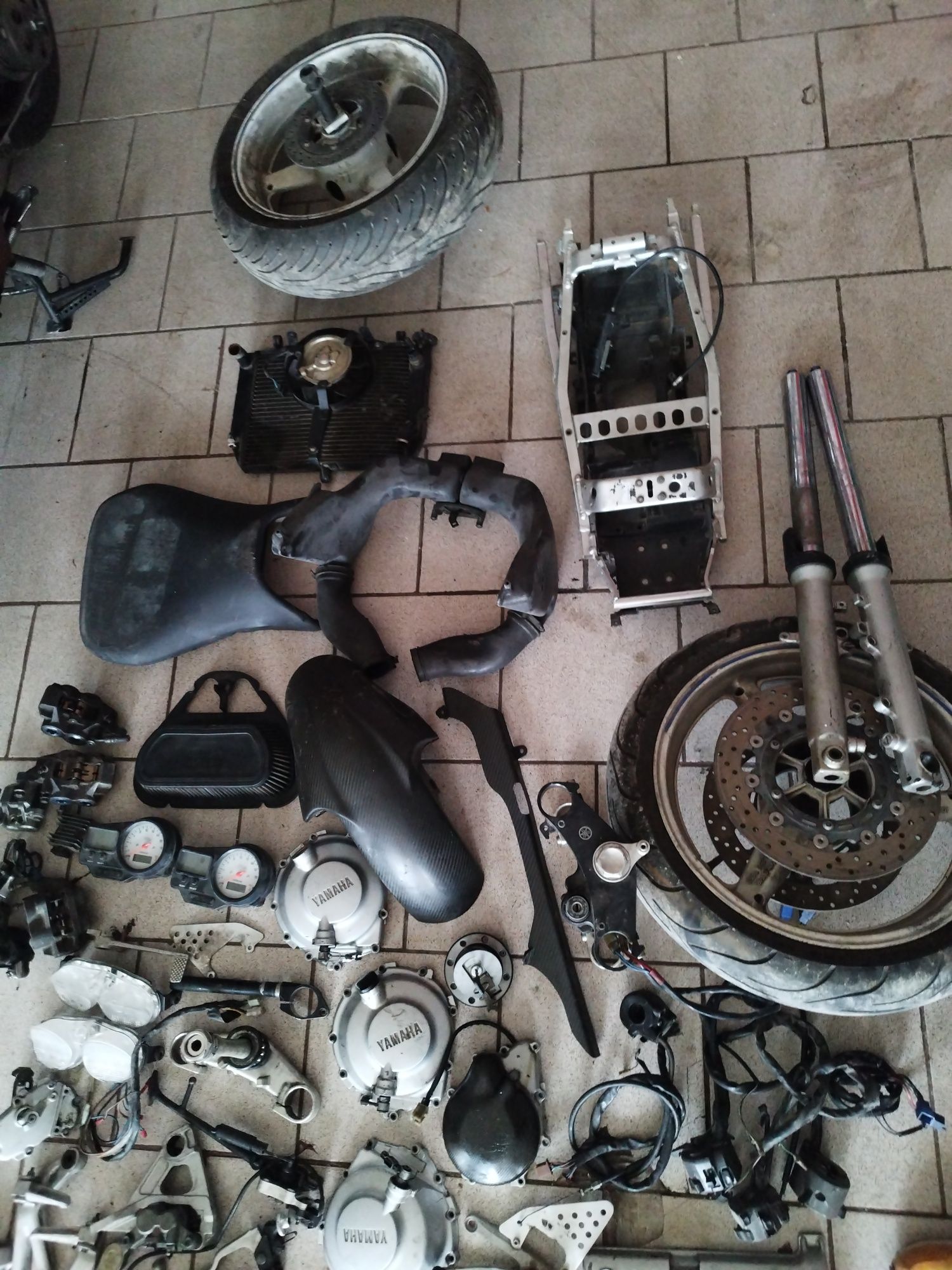 Yamaha R6 99 - 02 г