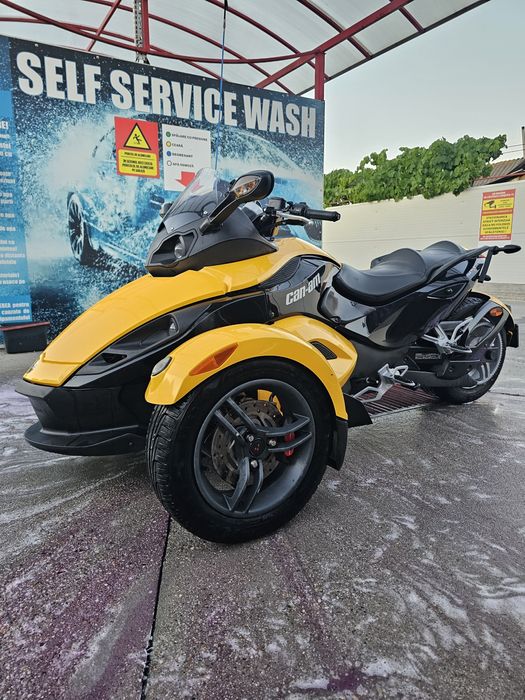 Cam Am Spyder Bombardier
