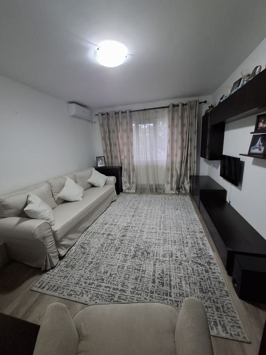 Apartament 3 camere, decomandat, Tomis III