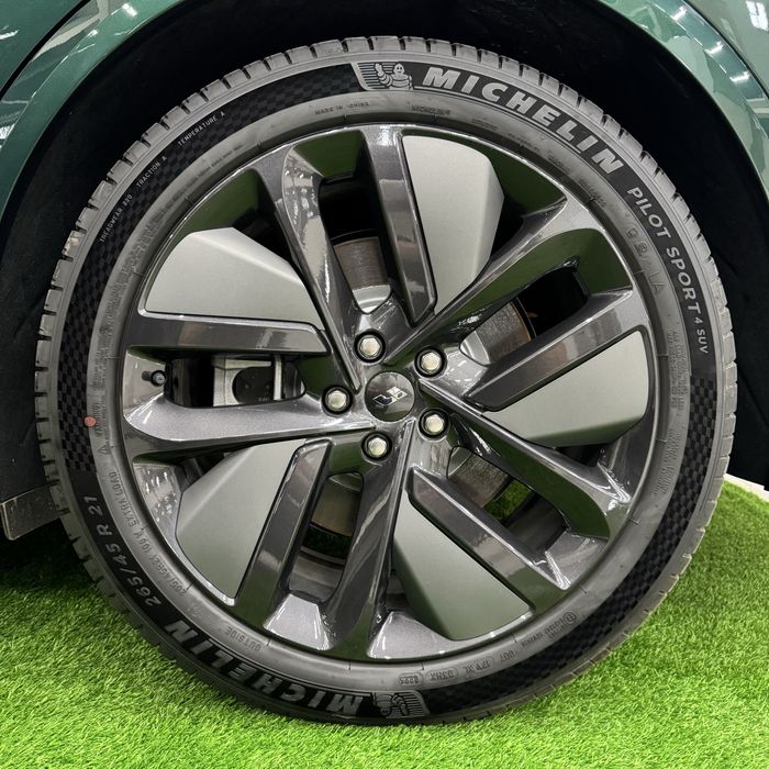 Li L9 Ultra Green 2025 2 yil kafolat Rasmiy Diller