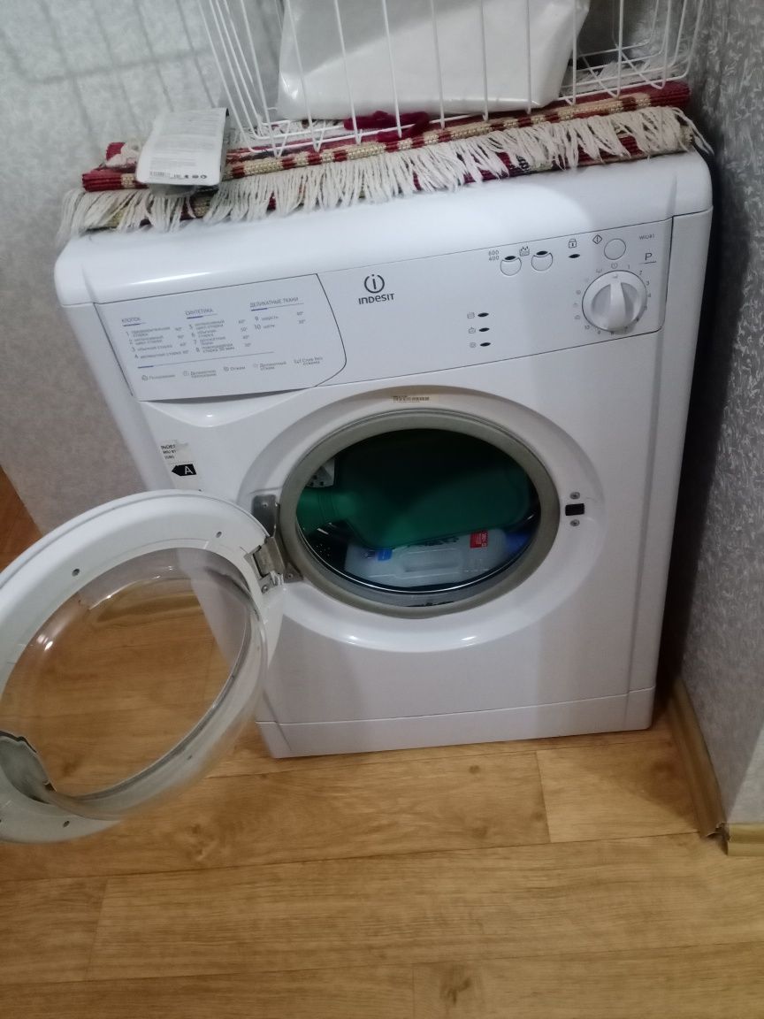 Продам стиральную машинку автомат INDEZIT