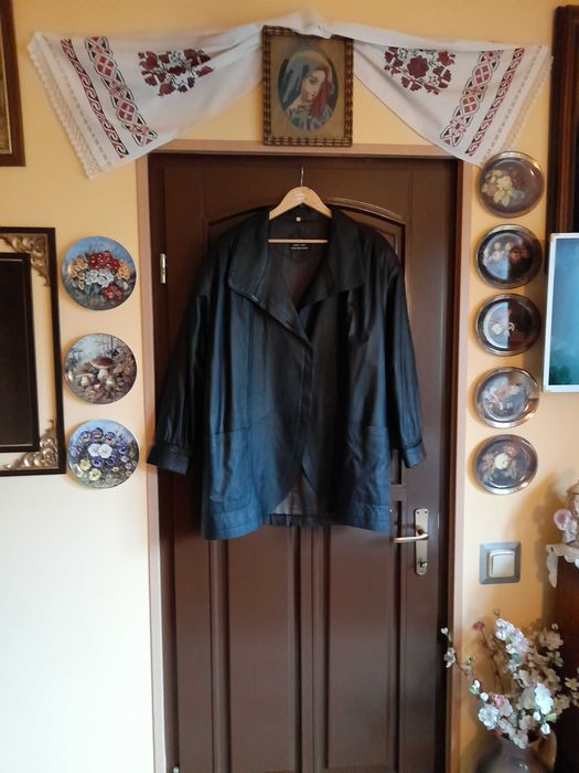 Haina piele dama, jacheta neagra piele naturala, dublura vatelina XXL