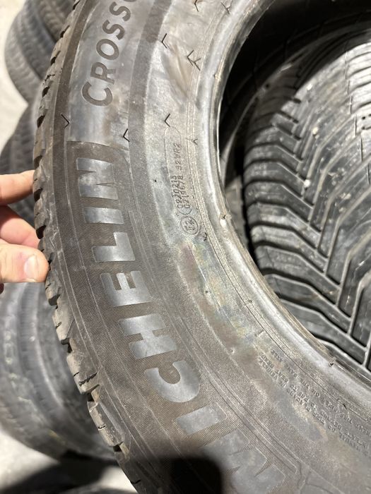 215 65 16 set iarna all season Duster Michelin