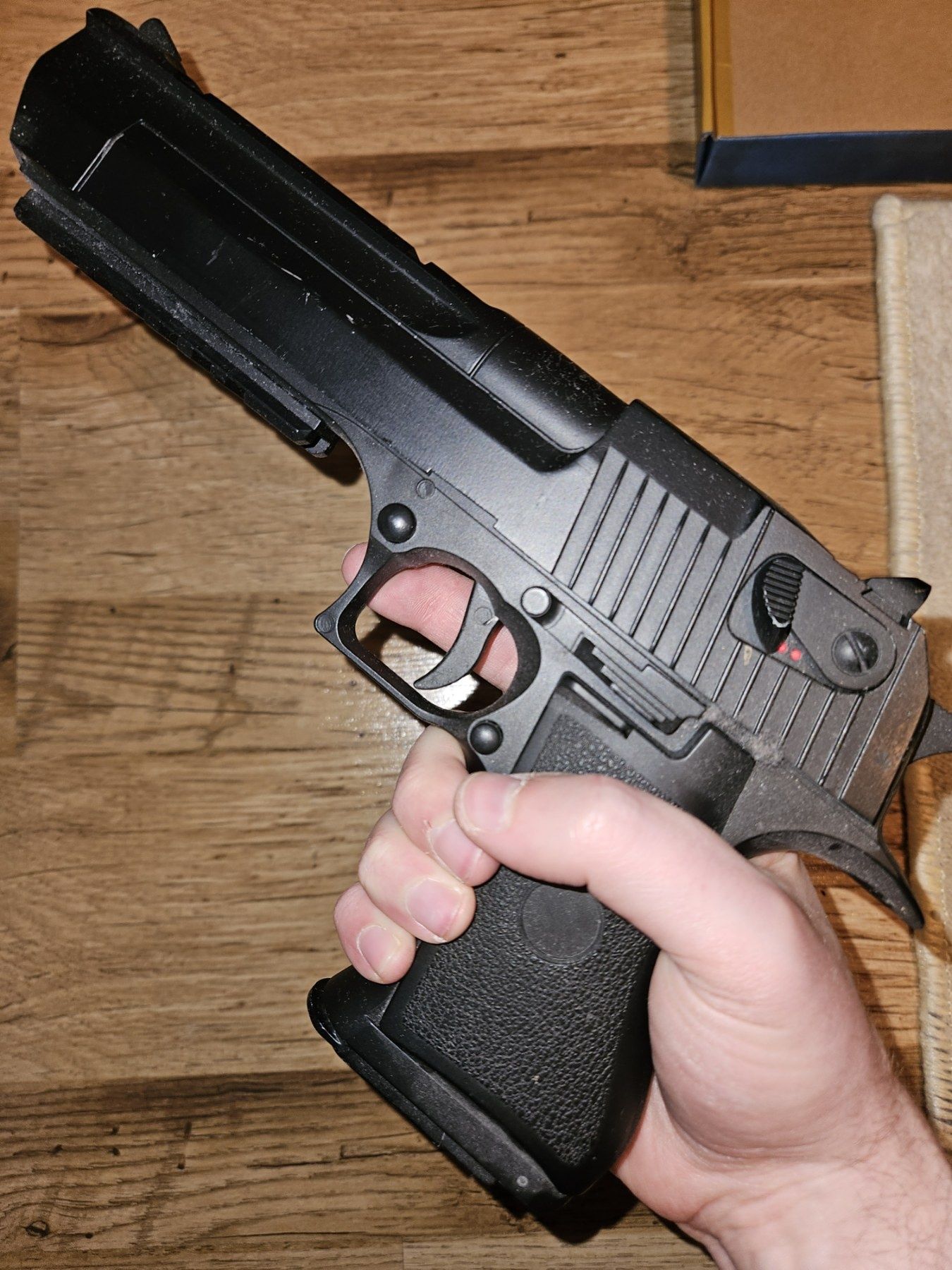 Airsoft пистолет