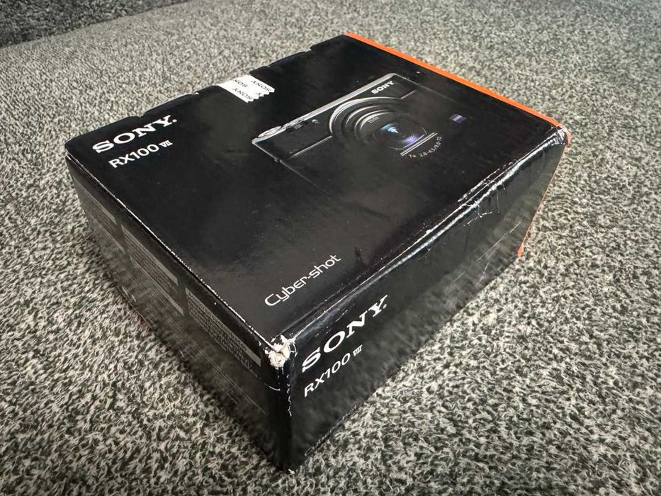 Sony / Cyber-Shot DSC-RX100 VII / NOU