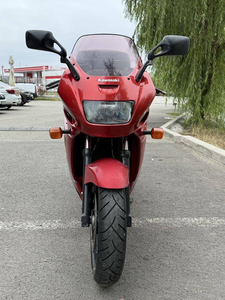 Motocicleta KAWASAKI GPZ 1100