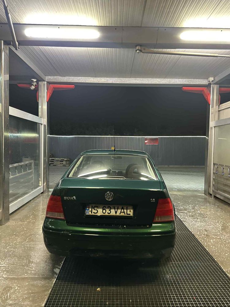 Volkswagen bora 1.6 Variante!
