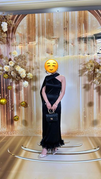 Продам стильное платье в идеальном состоянии.