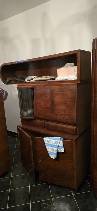 Mobilă vintage lemn nuc