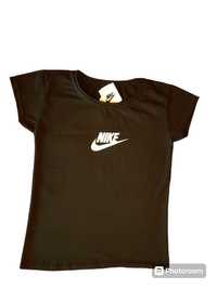 Ofertă tricouri Nike