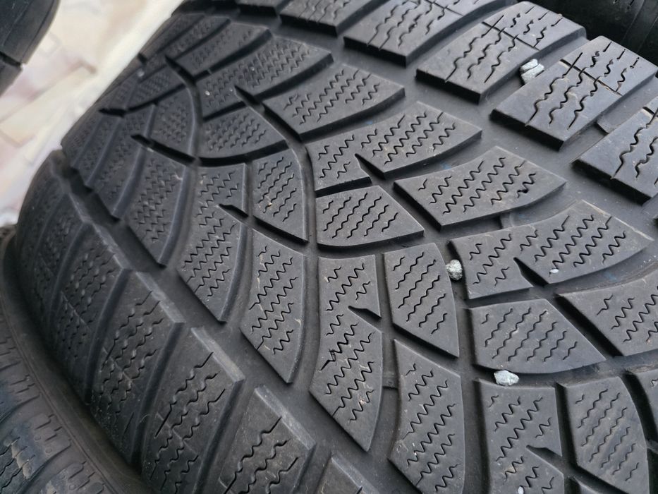 2бр Зимни гуми 255 50 19 - Goodyear- DOT 2022