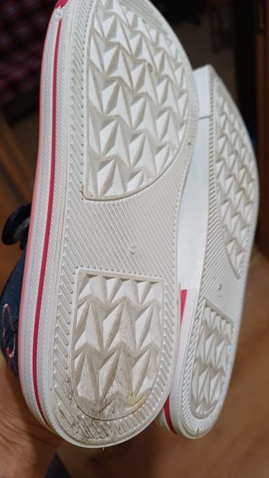 Детски пантофи за момиче