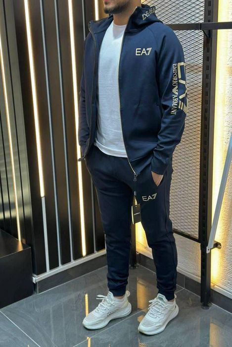 Trening Bărbați Armani mărime L XXL