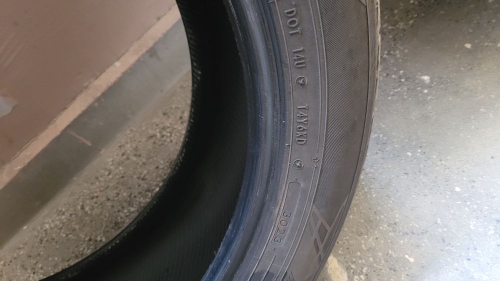 2бр. летни гуми Yokohama 225/55 R1919