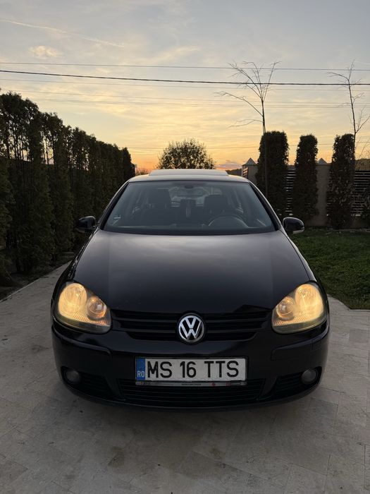 Vand/schimb Golf 5 1.6 FSI 6+1 Trapa  sport line trapa incalzite